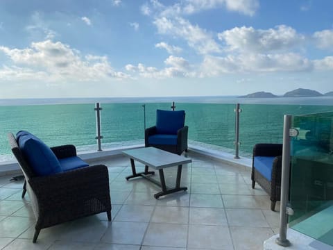 Beach/ocean view