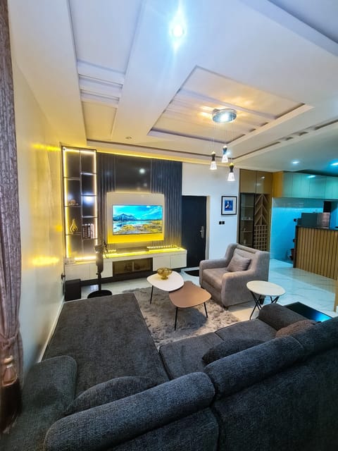 Apartment, Balcony, City View | Living area