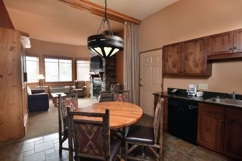 In-room safe, iron/ironing board