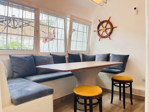House, 3 Bedrooms, Smoking, Terrace | Dining