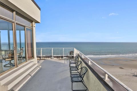 Balcony.