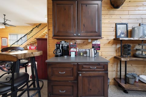 Convenient coffee bar to grab coffee or tea to start your day | Main Level