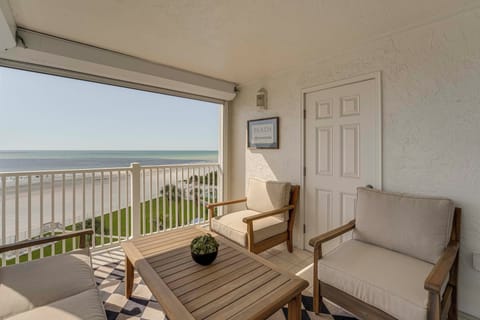 Redington Shores Vacation Rental | 2BR | 2BA | Step-Free Access | 1,405 Sq Ft