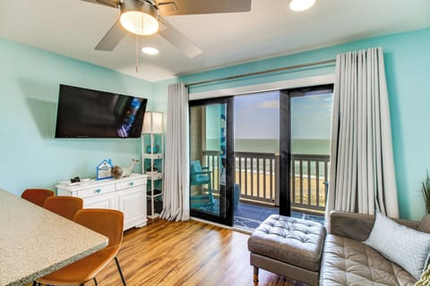 Corpus Christi Vacation Rental | 1BA | 1BA | Stairs Required