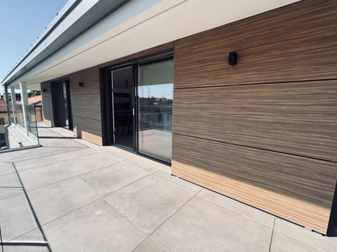 Penthouse, Courtyard View | Balcony