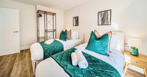 COZY SINGLE BEDS