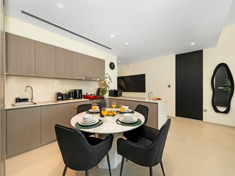 Fully Equipped Modern Kitchen and dining