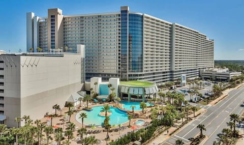 Condo, Multiple Beds (Laketown Wharf 331) | Exterior