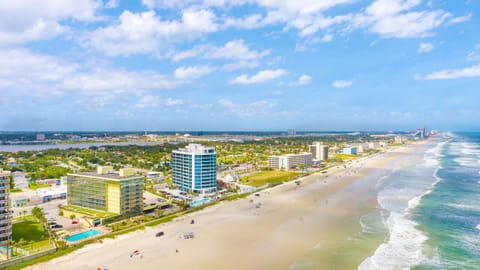 Aerial view of Oceanside Inn and beautiful Daytona Beach