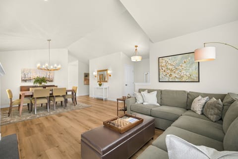 Open concept living/dining room