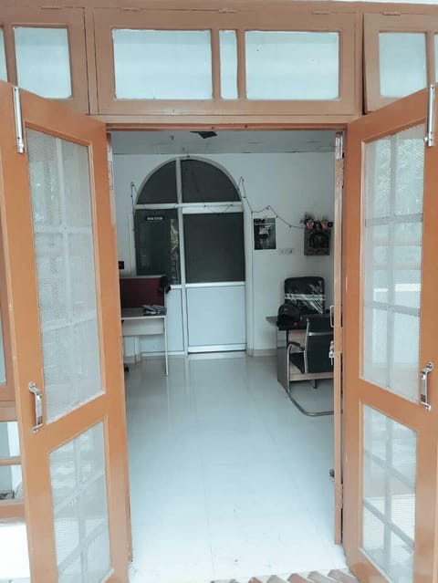 Apartment, 2 Bedrooms, Smoking, Balcony | Interior