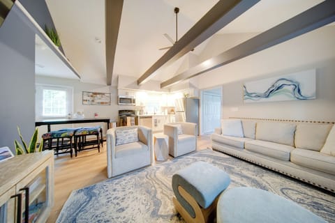 Erie Vacation Rental | 3BR | 1BA | 600 Sq Ft | 4 Steps Required