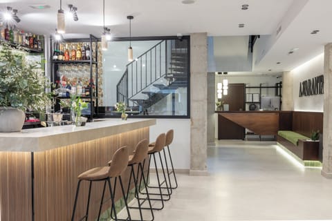 Coffee shop
