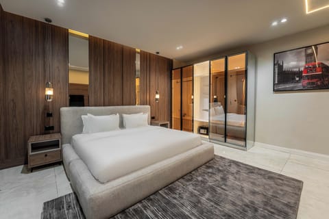 Superior Apartment | Iron/ironing board, WiFi (free)
