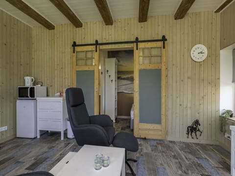 Flooring, Floor, Wood, Interior Design, Ceiling, Furniture, Room, Home, Door, Wood Flooring