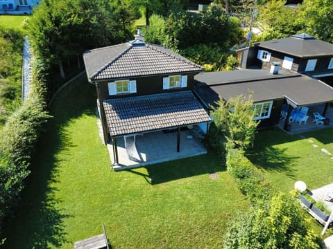 Building, House, Residential Area, Roof, Home, Cottage, Garden, Estate, Lawn, Yard