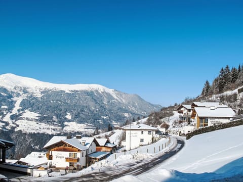 Mountainous Landforms, Mountain, Snow, Winter, Mountain Range, Hill, Highland, Glacial Landform, Hill Station, Landscape