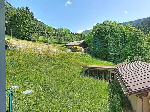Grass, Rural Area, House, Shrub, Landscape, Cottage, Hill Station, Groundcover