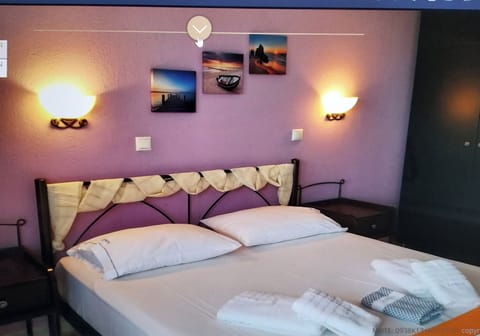 Soundproofing, free WiFi, bed sheets