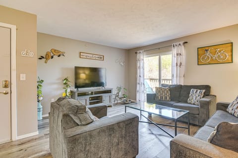 Apartment (3 Bedrooms) | Front of property