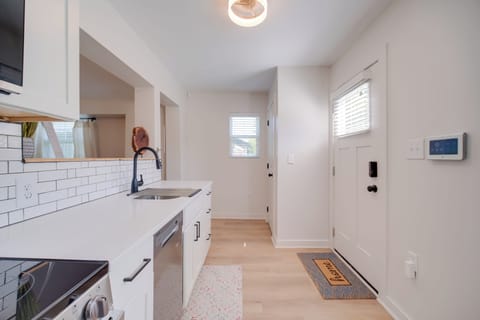 House (1 Bedroom) | Interior