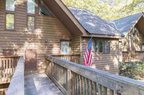 Wintergreen Abode, townhome exterior!