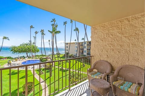Kanai A Nalu 312 Ocean and Pool view