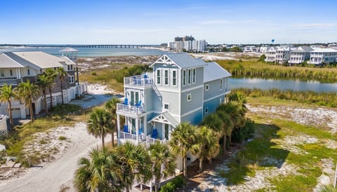 Welcome to Chasing Sunsets