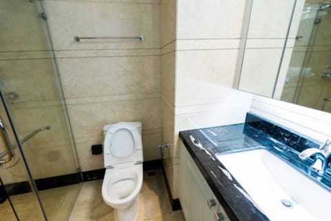 Standard Villa, Mixed Dorm, City View | Bathroom | Shower, toilet paper