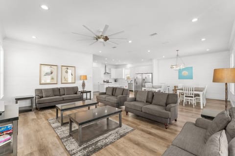 Living Area On 1st Floor