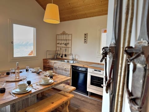 Kitchen diner