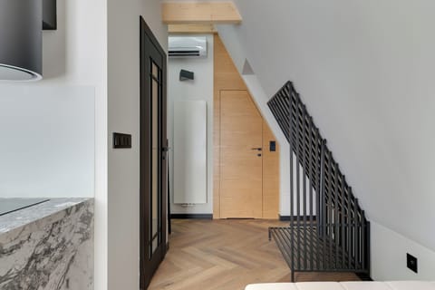 Deluxe Apartment, 2 Bedrooms, Air conditioning | Living area | Flat-screen TV