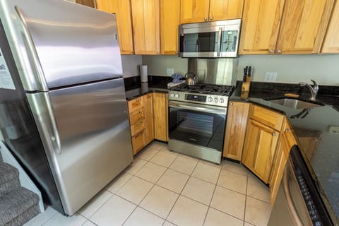 Main Level | Kitchen