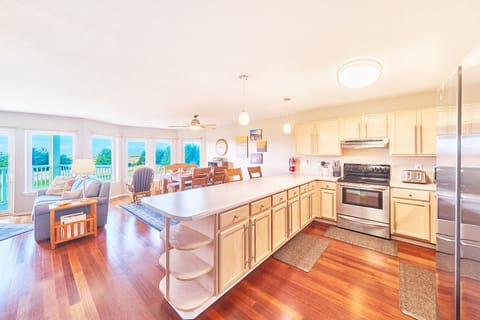 Updated appliances throughout the kitchen makes cooking and cleaning a breeze!