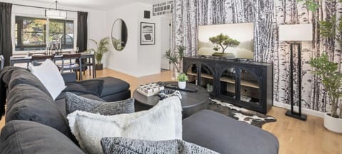 Living Room and Dining Area | A great place to unwind!
