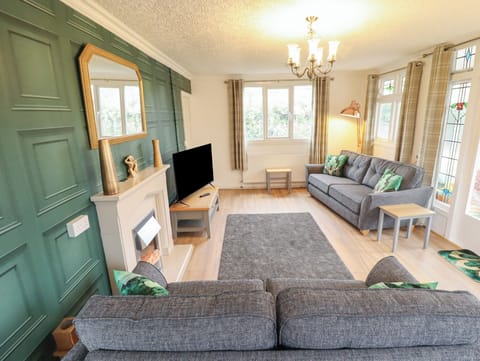 Cottage | Living area