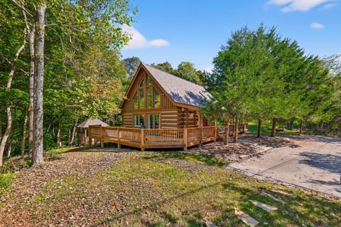 Cozy cabin retreat surrounded by lush forest tranquility
