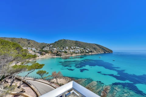 The Sea Views - By Almarina Villas (7628)
