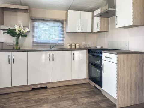 Kitchen | Hadrian&rsquo;s Hollow - Lilswood Park, Hexham