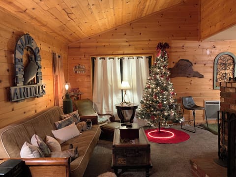 Welcome to your Journey's End! We provide everything to make you feel at home.