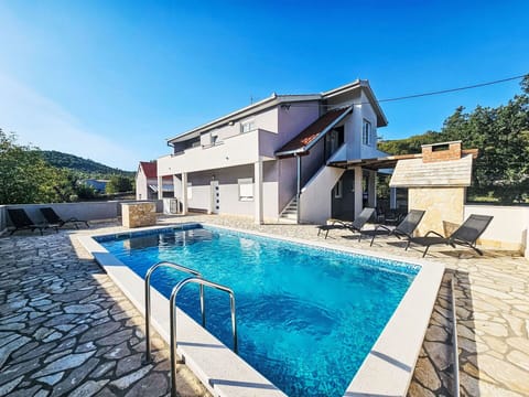 Swimming Pool, Resort, Estate, Water Feature, Villa, Eco Hotel, Hotel, Resort Town, Thermae