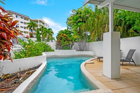 Apartment | Pool | Outdoor pool