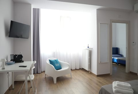 Quadruple Room, Non Smoking | Desk, free WiFi