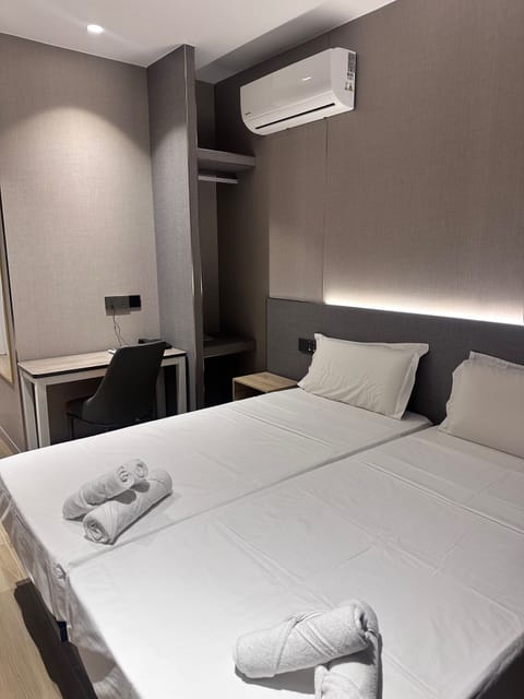 Basic Double or Twin Room, Non Smoking | Desk, laptop workspace, soundproofing, iron/ironing board