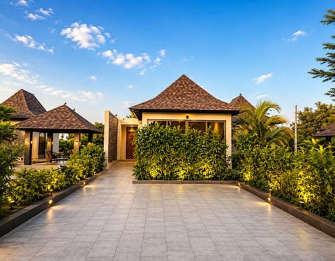 Presidential Suite With Outdoor Pool