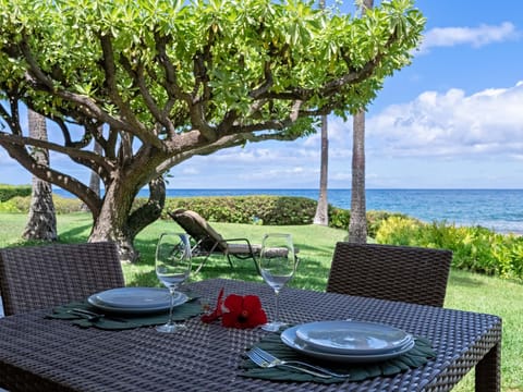 Lanai Dining