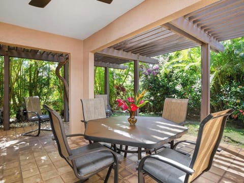 Lanai Dining