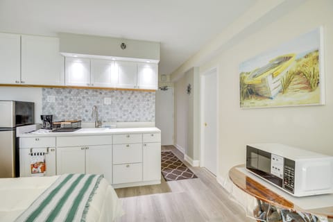 Apartment (0 Bedroom) | Interior