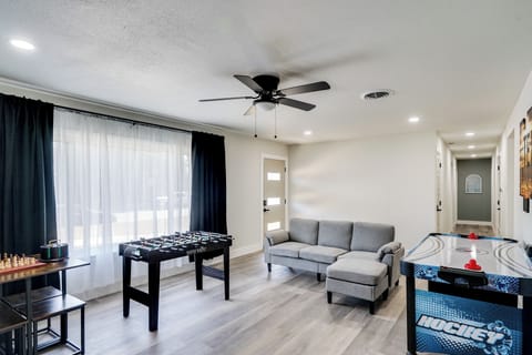 Midland Vacation Rental | 4BR | 3BA | Small Threshold to Enter | 2,600 Sq Ft