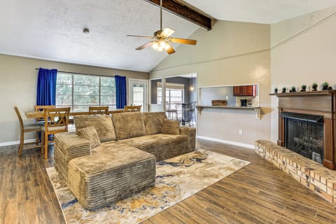 Lake Charles Vacation Rental | 4BR | 2BA | 1,782 Sq Ft | 1 Step to Access